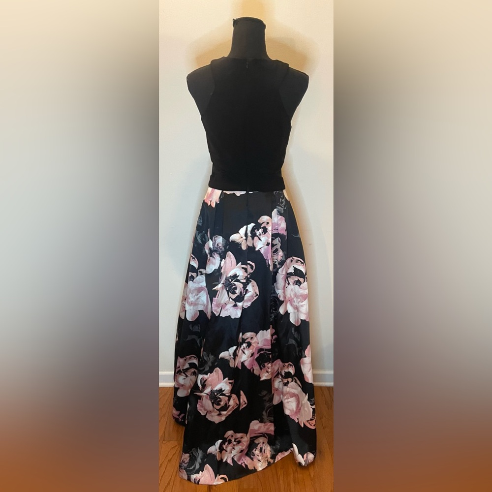 X by Xscape- Solid & Floral-Print High-Low Gown Black and Blush Pink Size 6 - Picture 5 of 7